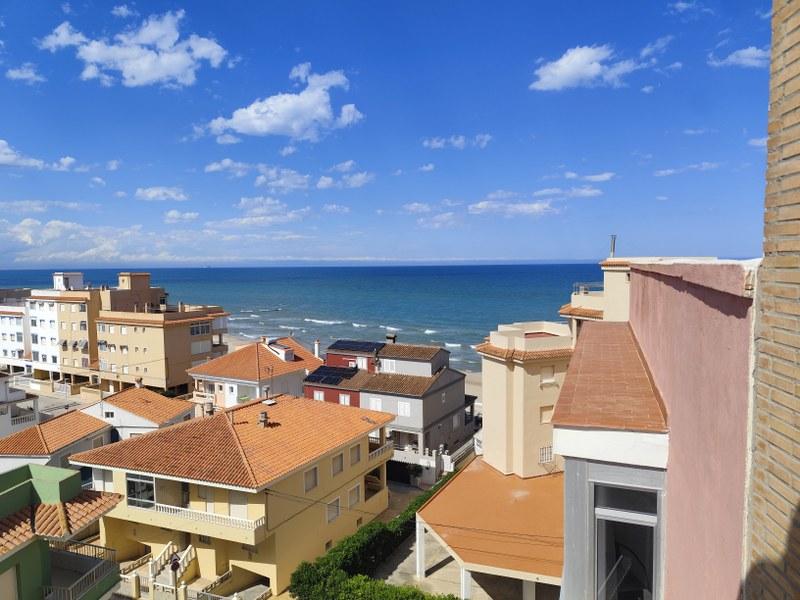 Playa de les Palmeres-Motilla Apartamento 2 Habitaciones y 1 Baño Completo Reformado y Amueblado con Vistas Excelentes al mar Oportunidad!!!!
